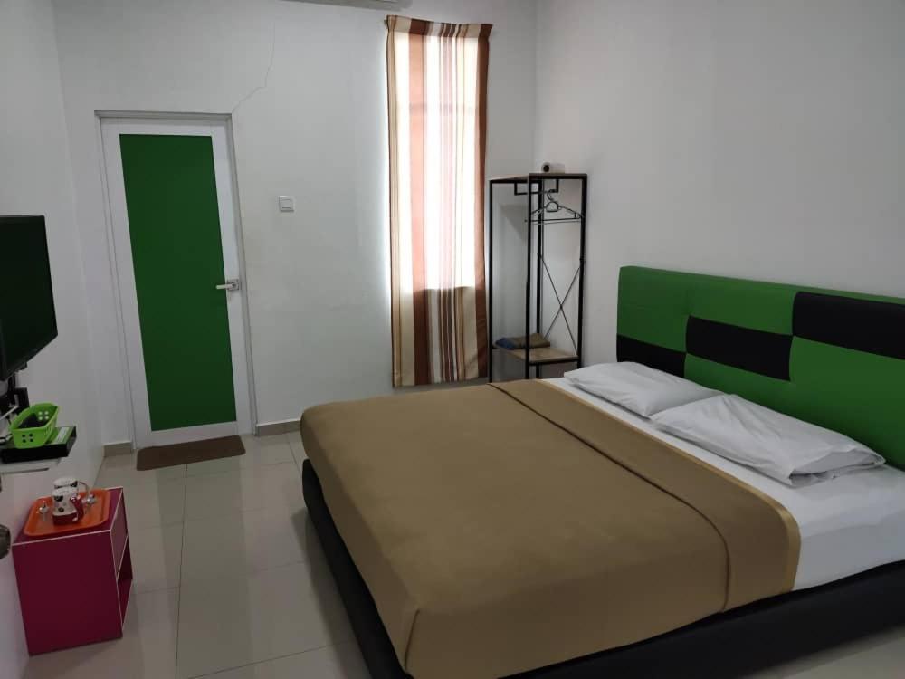 Dlayaran Villa Guest House Kuala Rompin Exterior photo